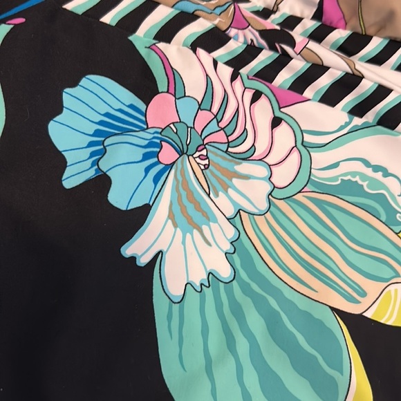 Trina Turk Sintra Floral Halter Tankini Top - Picture 8 of 9